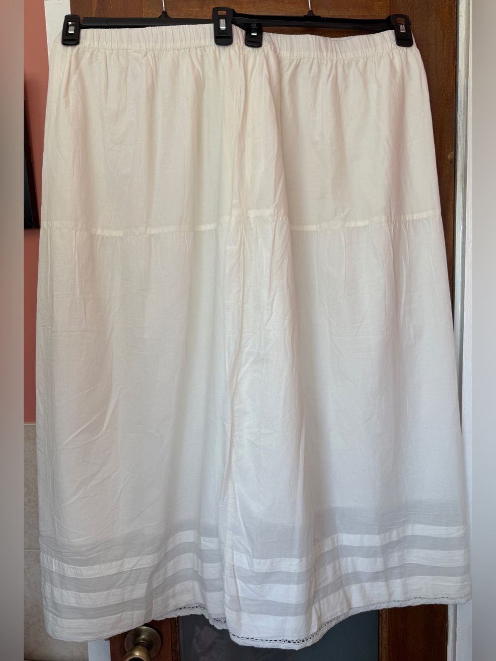 Old Navy White 100% Cotton Lined Tiered Pintuck Lace Trim Maxi Skirt 3X NWT - Picture 8 of 10